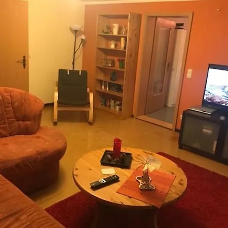 Apartment Gemuetliche 3 Raum Im Dachgeschoss *