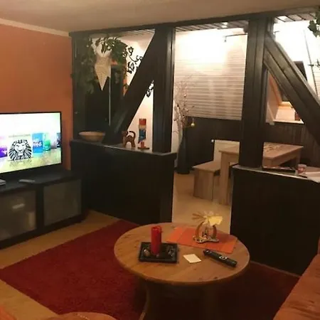 Gemuetliche 3 Raum Im Dachgeschoss Apartment