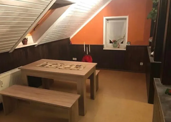 Gemuetliche 3 Raum Im Dachgeschoss Ehrenfriedersdorf