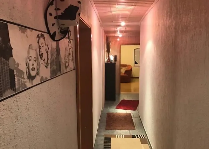 Gemuetliche 3 Raum Im Dachgeschoss